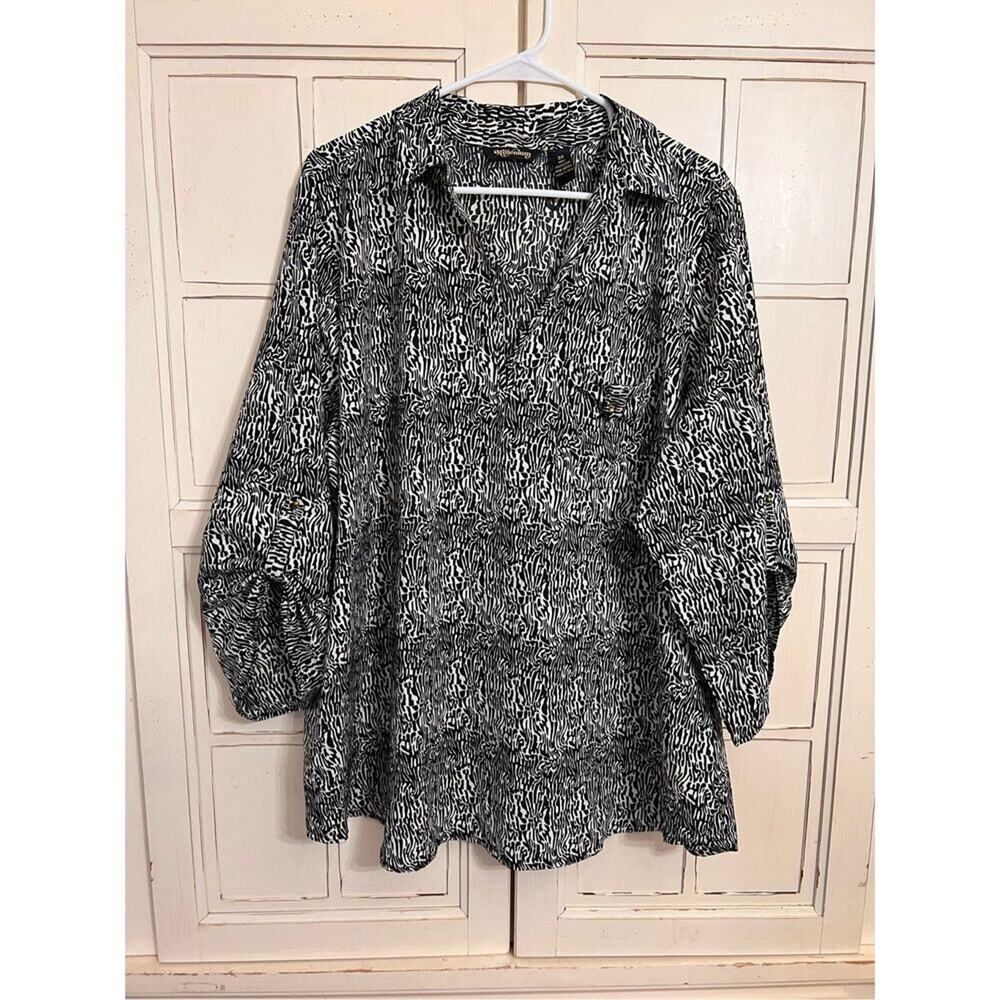 Women's Black & White Printed Blouse - Classic Button-Up